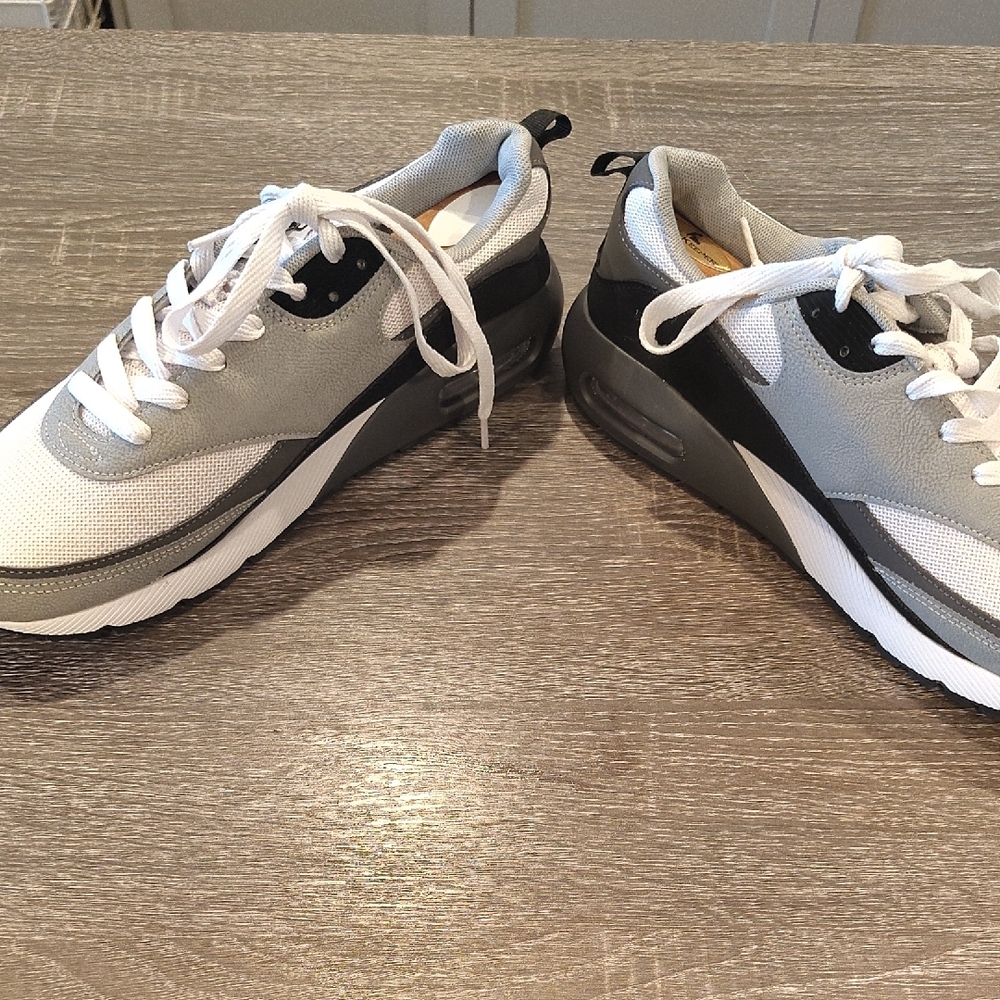 FUBU Athletic Sneakers - Picture 7 of 9
